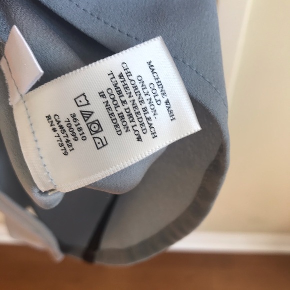 Ann Taylor Silky Top - Picture 3 of 5